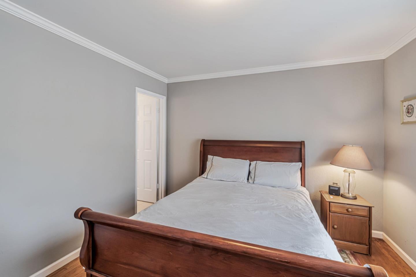 Detail Gallery Image 22 of 39 For 2261 Whitman Way, San Bruno,  CA 94066 - 3 Beds | 2 Baths