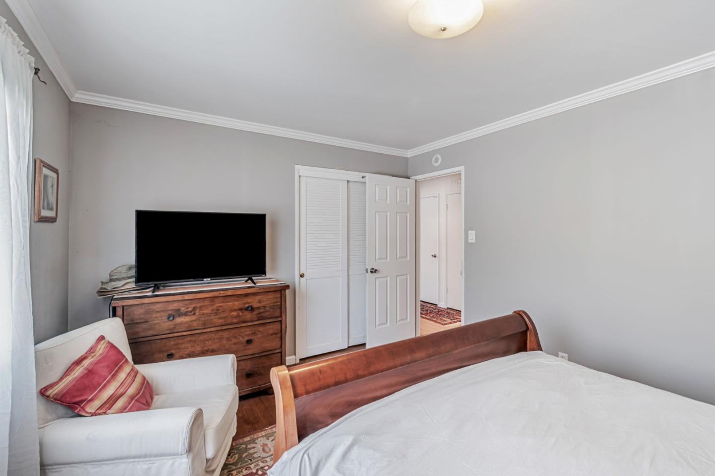 Detail Gallery Image 23 of 39 For 2261 Whitman Way, San Bruno,  CA 94066 - 3 Beds | 2 Baths