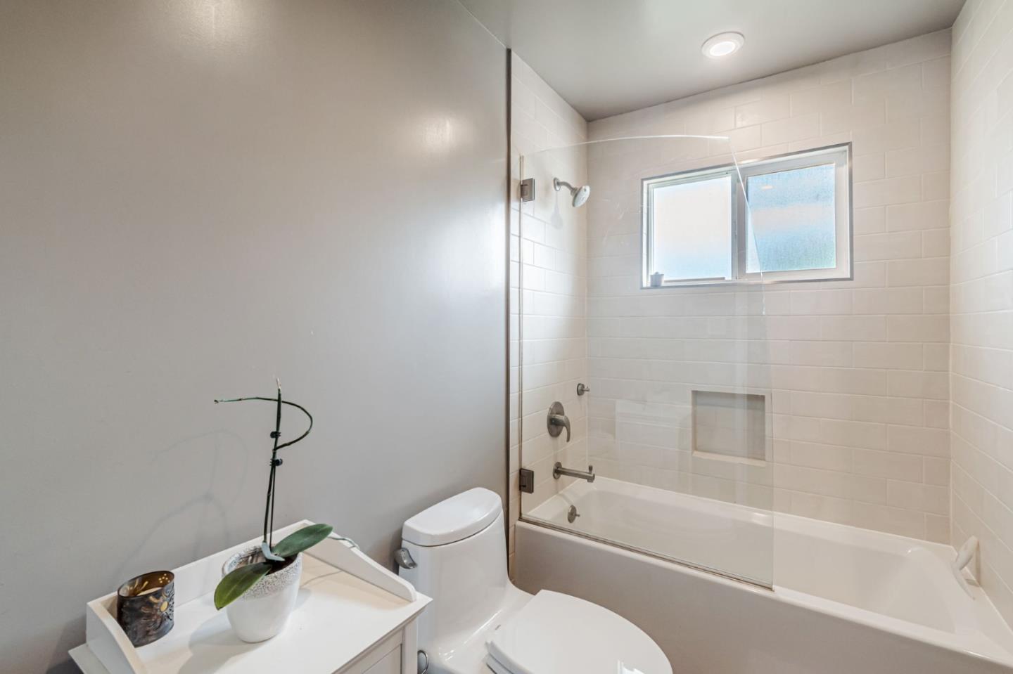 Detail Gallery Image 28 of 39 For 2261 Whitman Way, San Bruno,  CA 94066 - 3 Beds | 2 Baths