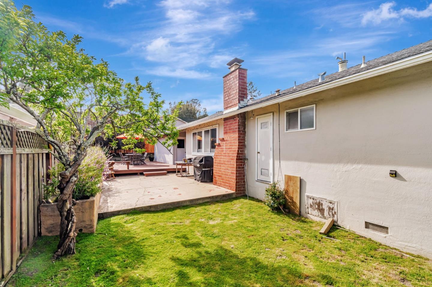 Detail Gallery Image 34 of 39 For 2261 Whitman Way, San Bruno,  CA 94066 - 3 Beds | 2 Baths