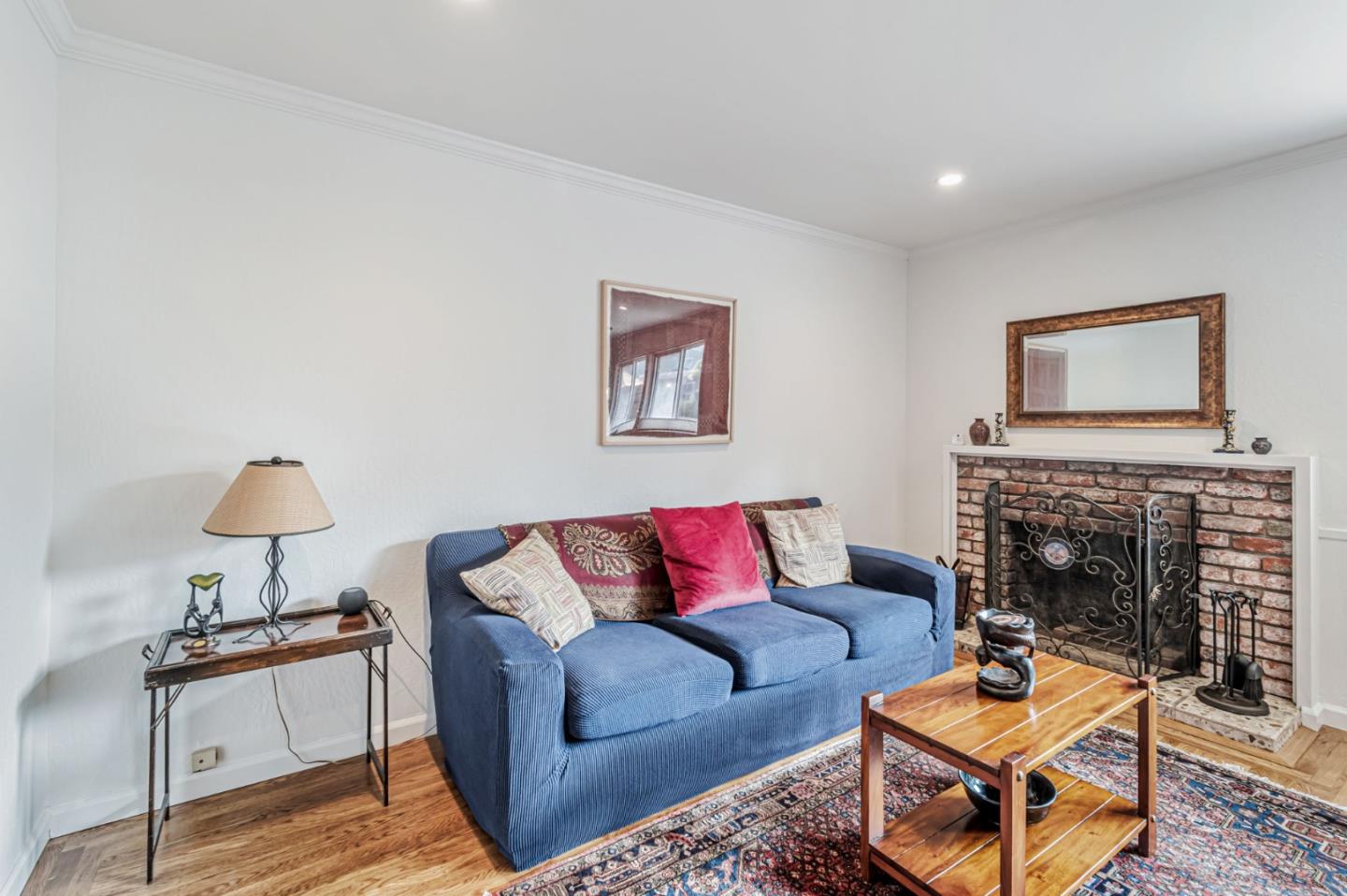 Detail Gallery Image 9 of 39 For 2261 Whitman Way, San Bruno,  CA 94066 - 3 Beds | 2 Baths