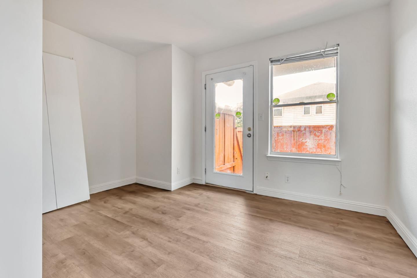 Detail Gallery Image 15 of 30 For 17 Kiska Rd, San Francisco,  CA 94124 - 3 Beds | 2 Baths