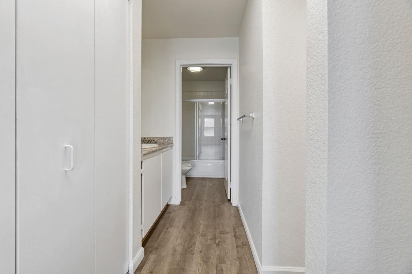 Detail Gallery Image 21 of 30 For 17 Kiska Rd, San Francisco,  CA 94124 - 3 Beds | 2 Baths