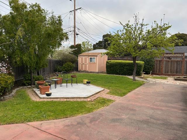 Detail Gallery Image 2 of 10 For 1735 Cottage Grove Ave, San Mateo,  CA 94401 - 3 Beds | 1 Baths