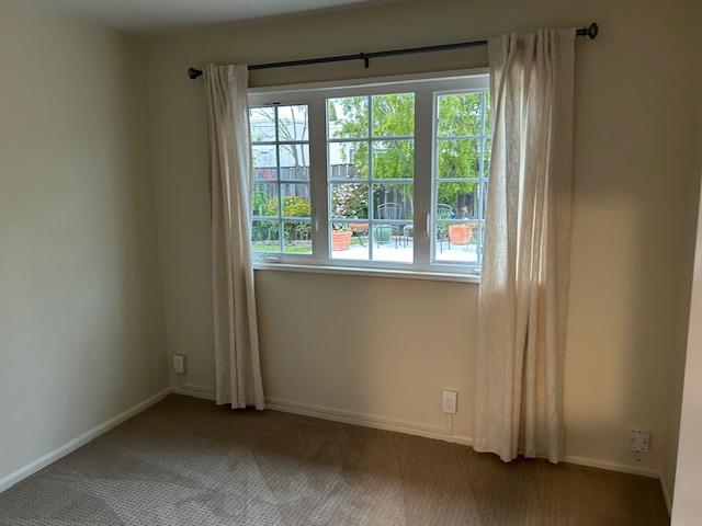 Detail Gallery Image 5 of 10 For 1735 Cottage Grove Ave, San Mateo,  CA 94401 - 3 Beds | 1 Baths