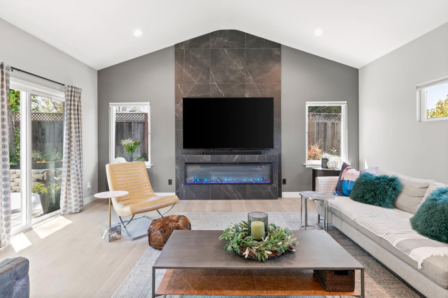 Detail Gallery Image 12 of 45 For 5471 Dent Ave, San Jose,  CA 95118 - 4 Beds | 3 Baths