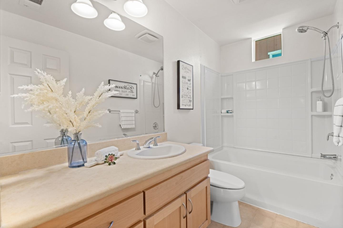 Detail Gallery Image 18 of 39 For 4331 Westerly Cmn, Fremont,  CA 94538 - 4 Beds | 4 Baths