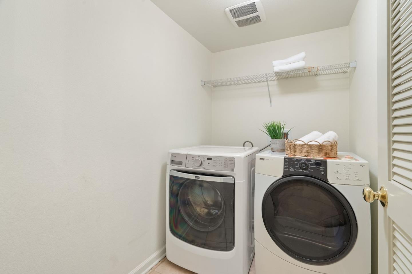 Detail Gallery Image 30 of 39 For 4331 Westerly Cmn, Fremont,  CA 94538 - 4 Beds | 4 Baths