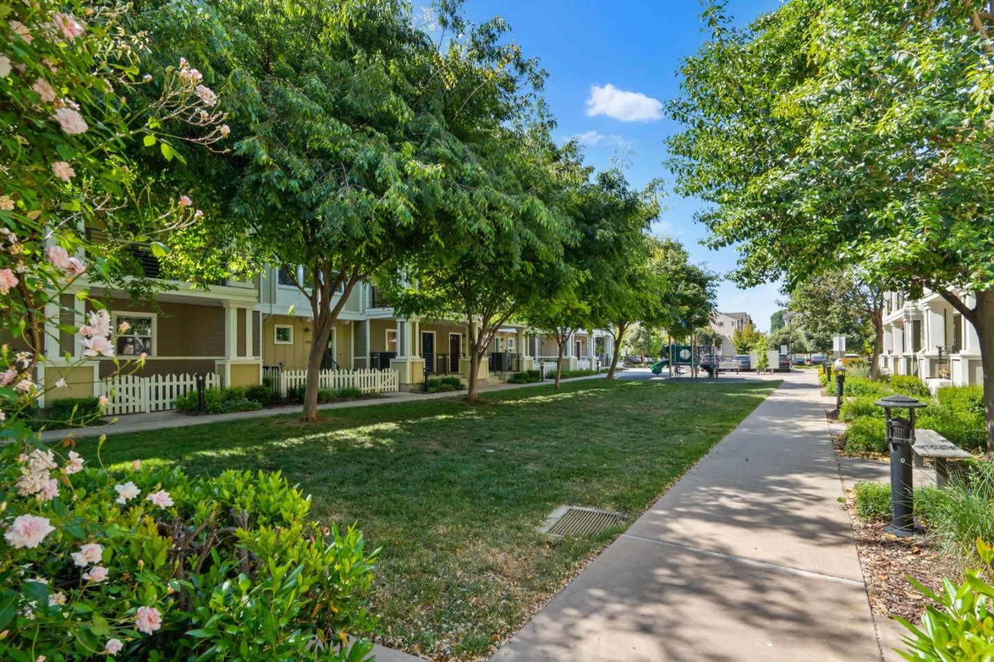 Detail Gallery Image 32 of 39 For 4331 Westerly Cmn, Fremont,  CA 94538 - 4 Beds | 4 Baths
