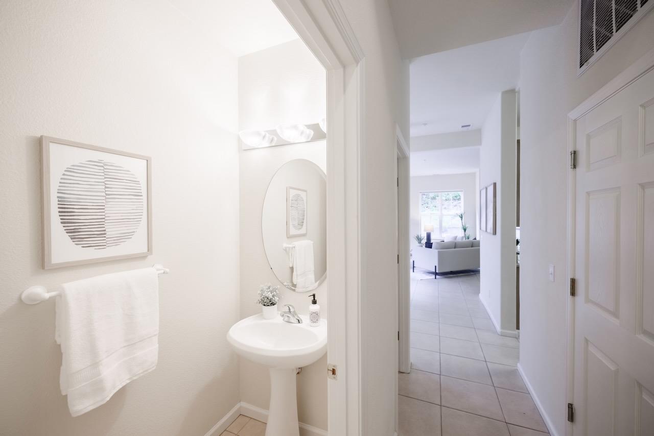 Detail Gallery Image 8 of 75 For 8 Flora Ln, Scotts Valley,  CA 95066 - 3 Beds | 2/1 Baths