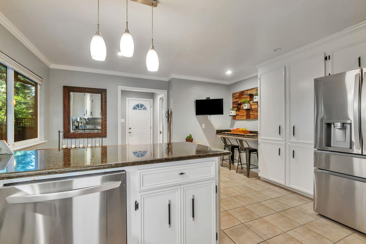 Detail Gallery Image 10 of 48 For 165 Saint Francis Dr, Boulder Creek,  CA 95006 - 2 Beds | 1/1 Baths