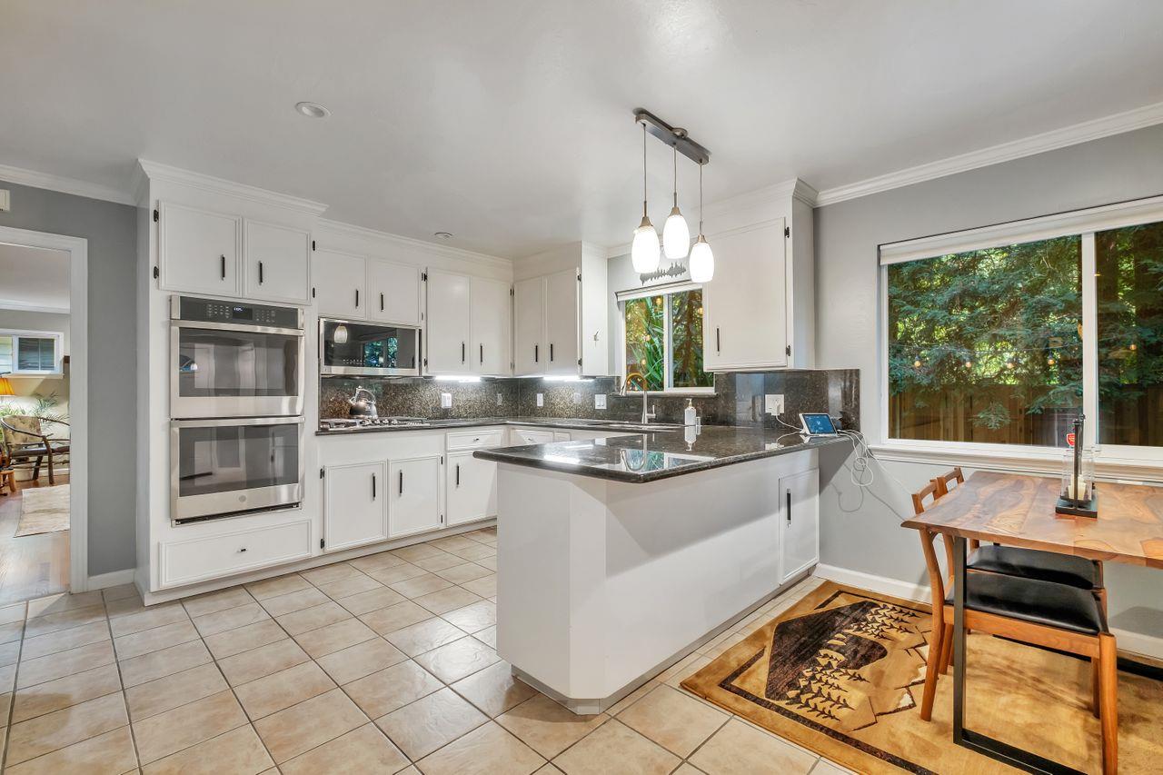 Detail Gallery Image 9 of 48 For 165 Saint Francis Dr, Boulder Creek,  CA 95006 - 2 Beds | 1/1 Baths