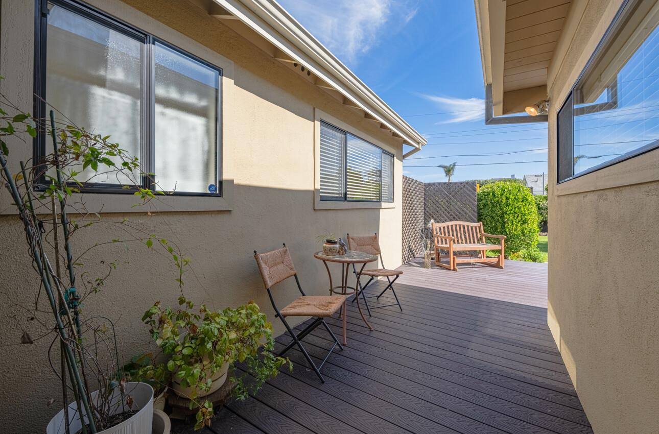 Detail Gallery Image 14 of 39 For 16 Del Rey Cir, Salinas,  CA 93901 - 3 Beds | 2 Baths