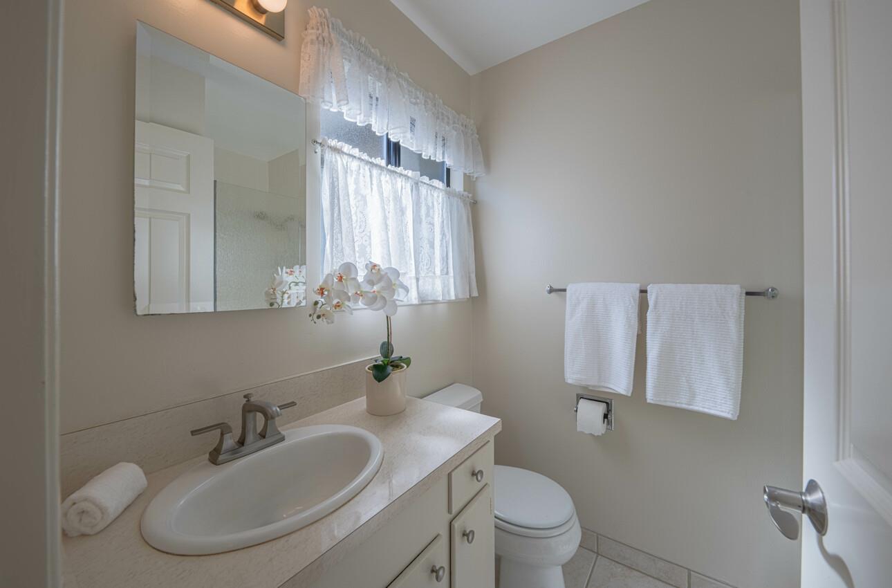 Detail Gallery Image 25 of 39 For 16 Del Rey Cir, Salinas,  CA 93901 - 3 Beds | 2 Baths