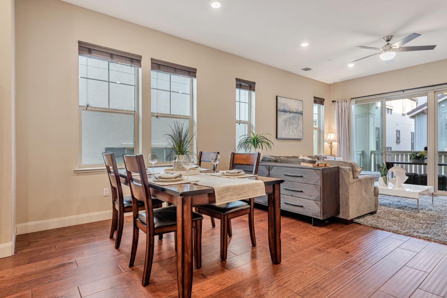 Detail Gallery Image 11 of 41 For 1570 Hidden Creek Ln, Milpitas,  CA 95035 - 4 Beds | 3/1 Baths