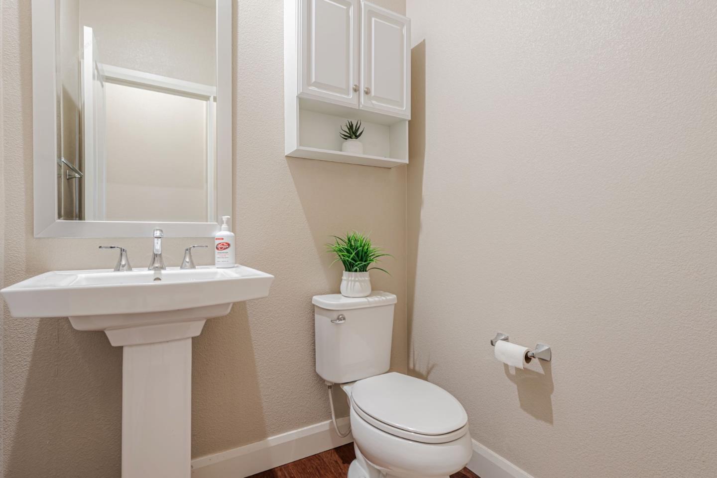 Detail Gallery Image 31 of 41 For 1570 Hidden Creek Ln, Milpitas,  CA 95035 - 4 Beds | 3/1 Baths