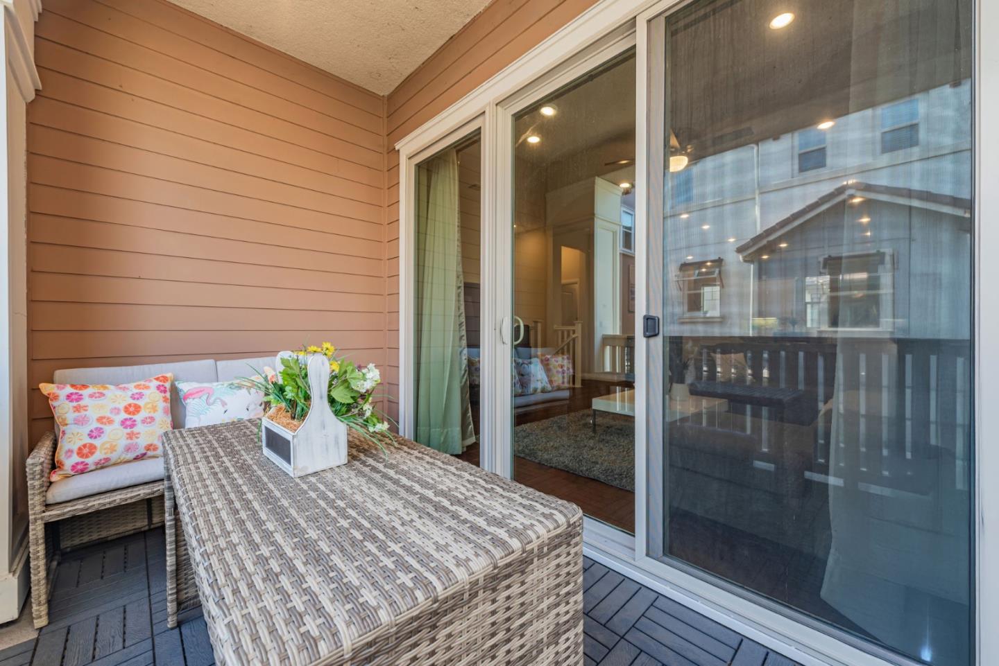 Detail Gallery Image 34 of 41 For 1570 Hidden Creek Ln, Milpitas,  CA 95035 - 4 Beds | 3/1 Baths
