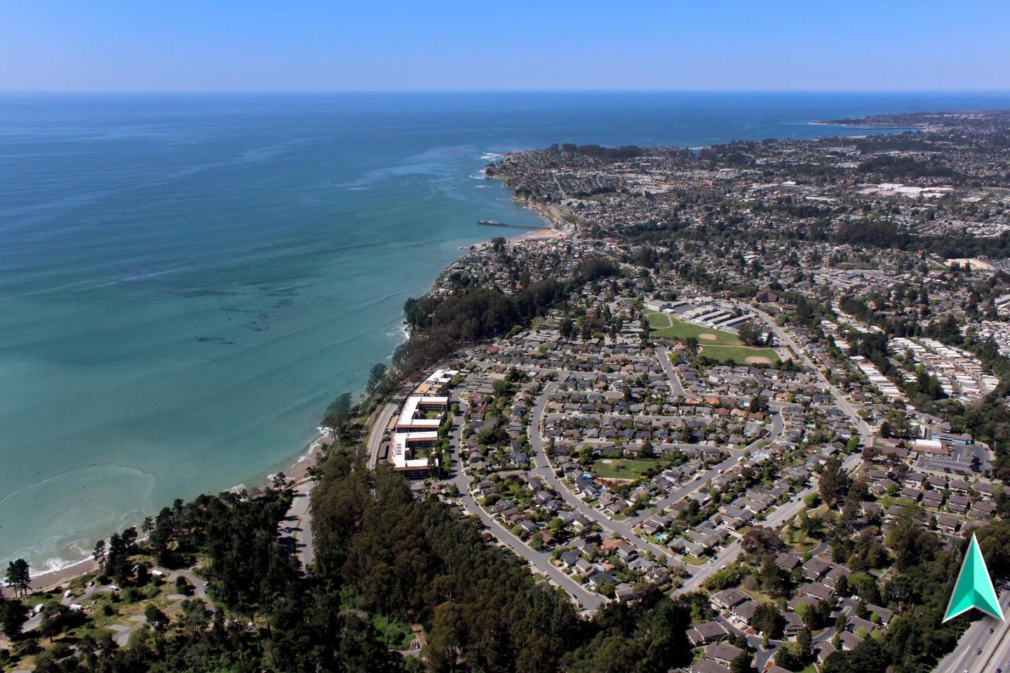 Detail Gallery Image 17 of 20 For 1147 Callas Ln #2,  Capitola,  CA 95010 - 2 Beds | 1 Baths