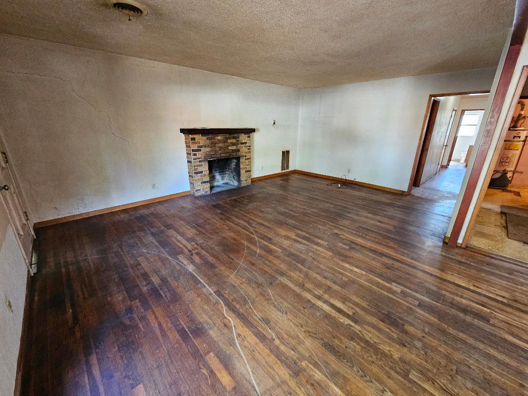Detail Gallery Image 6 of 17 For 3234 Hoover St, Redwood City,  CA 94063 - 3 Beds | 1 Baths