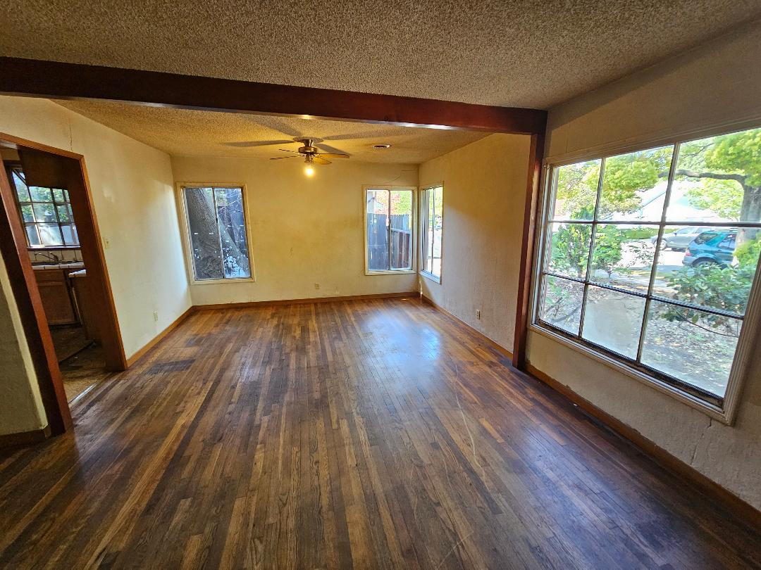 Detail Gallery Image 7 of 17 For 3234 Hoover St, Redwood City,  CA 94063 - 3 Beds | 1 Baths