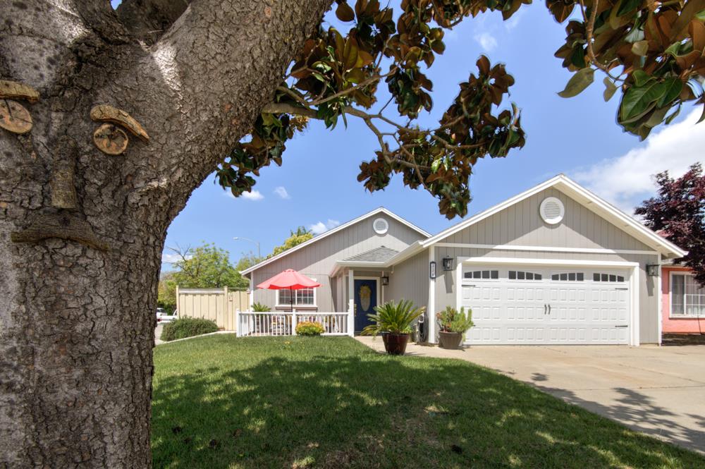 Detail Gallery Image 1 of 32 For 371 Calle Cabezal, Morgan Hill,  CA 95037 - 3 Beds | 2 Baths