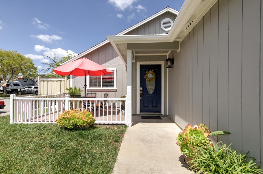 Detail Gallery Image 4 of 32 For 371 Calle Cabezal, Morgan Hill,  CA 95037 - 3 Beds | 2 Baths