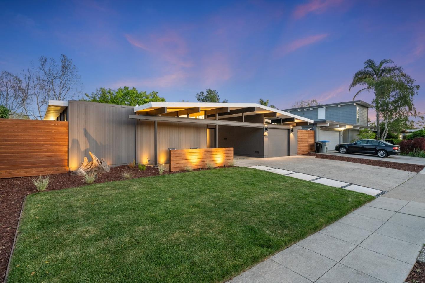 Detail Gallery Image 3 of 103 For 1634 Andalusia Way, San Jose,  CA 95125 - 4 Beds | 2 Baths