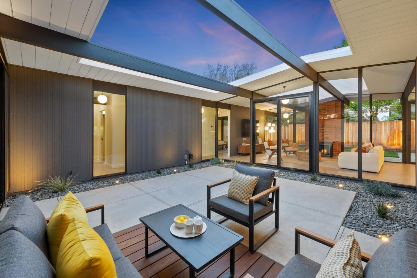 Detail Gallery Image 5 of 103 For 1634 Andalusia Way, San Jose,  CA 95125 - 4 Beds | 2 Baths