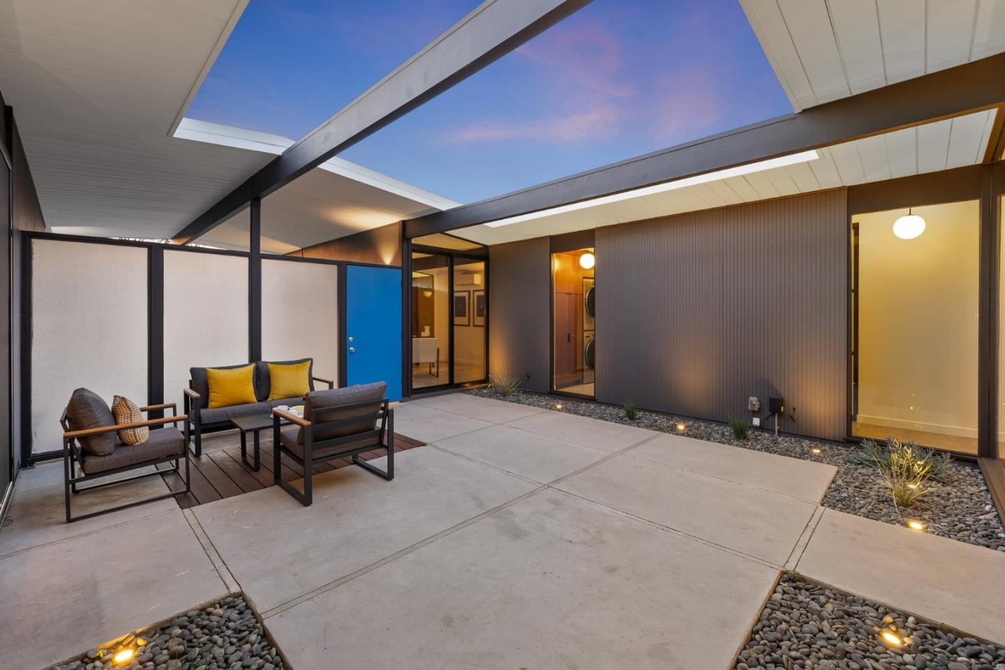 Detail Gallery Image 6 of 103 For 1634 Andalusia Way, San Jose,  CA 95125 - 4 Beds | 2 Baths