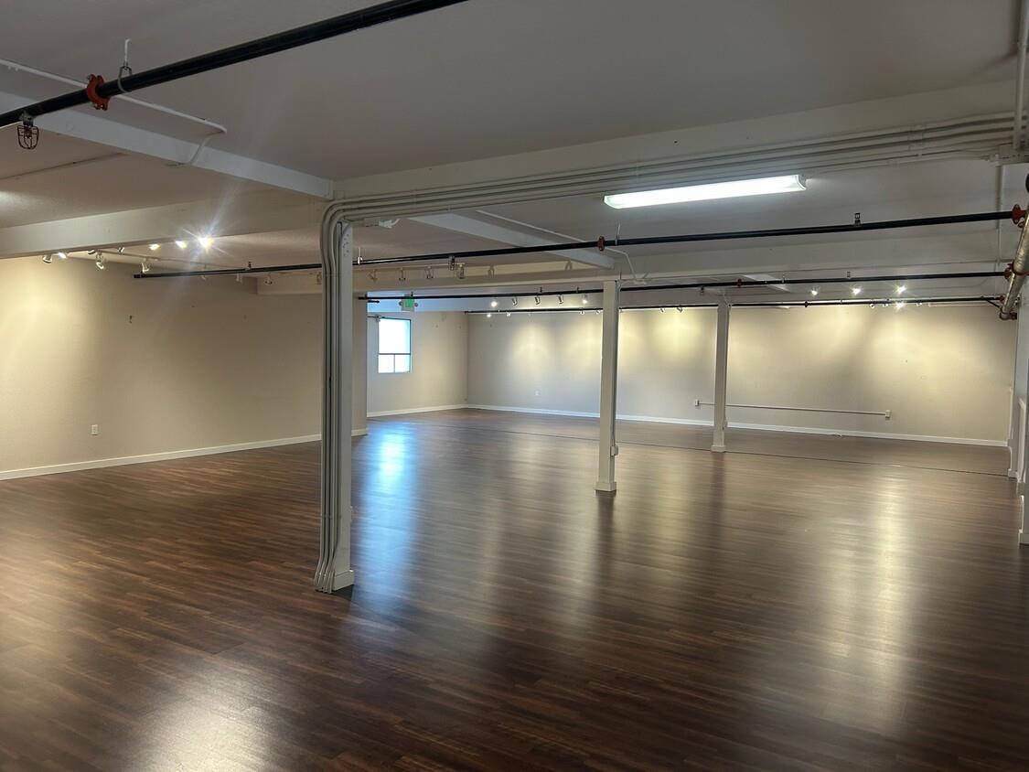 Detail Gallery Image 6 of 12 For 25 43rd Ave #C,  San Mateo,  CA 94403 - – Beds | – Baths