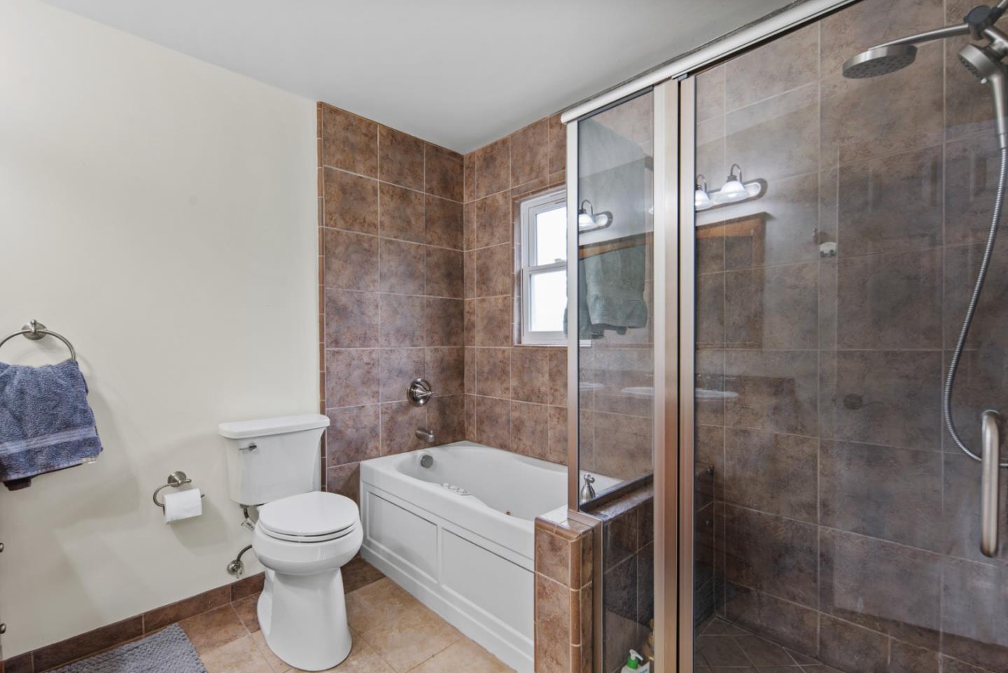 Detail Gallery Image 24 of 32 For 1109 Mcclellan Ave, Monterey,  CA 93940 - 3 Beds | 2 Baths