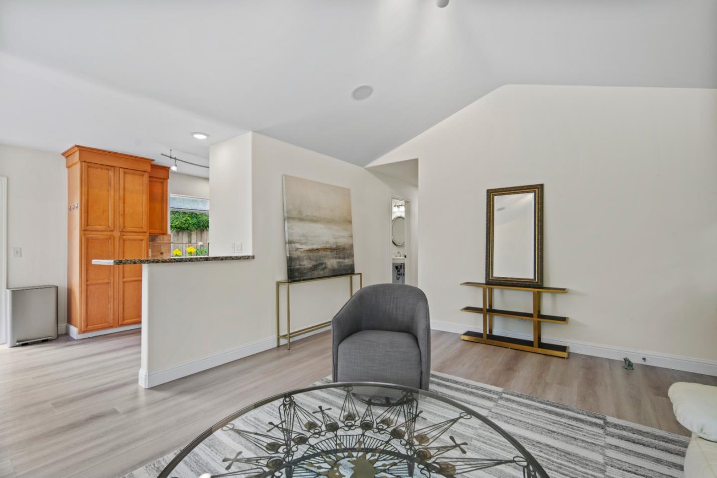 Detail Gallery Image 9 of 32 For 1109 Mcclellan Ave, Monterey,  CA 93940 - 3 Beds | 2 Baths