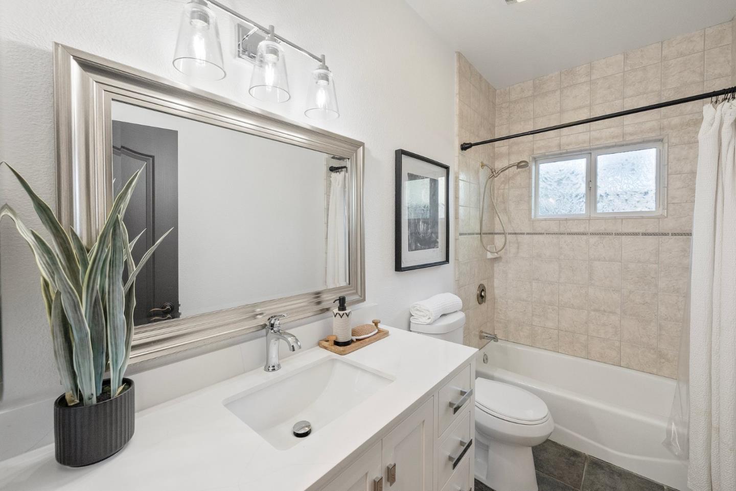 Detail Gallery Image 39 of 64 For 13365 Llagas Ave, San Martin,  CA 95046 - 3 Beds | 2 Baths