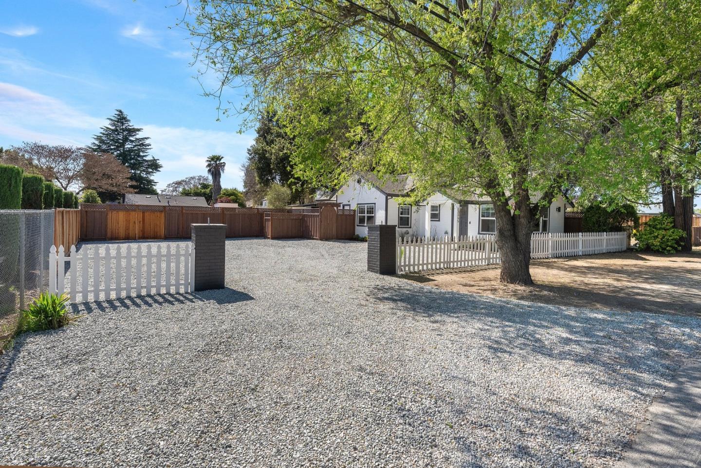 Detail Gallery Image 6 of 64 For 13365 Llagas Ave, San Martin,  CA 95046 - 3 Beds | 2 Baths