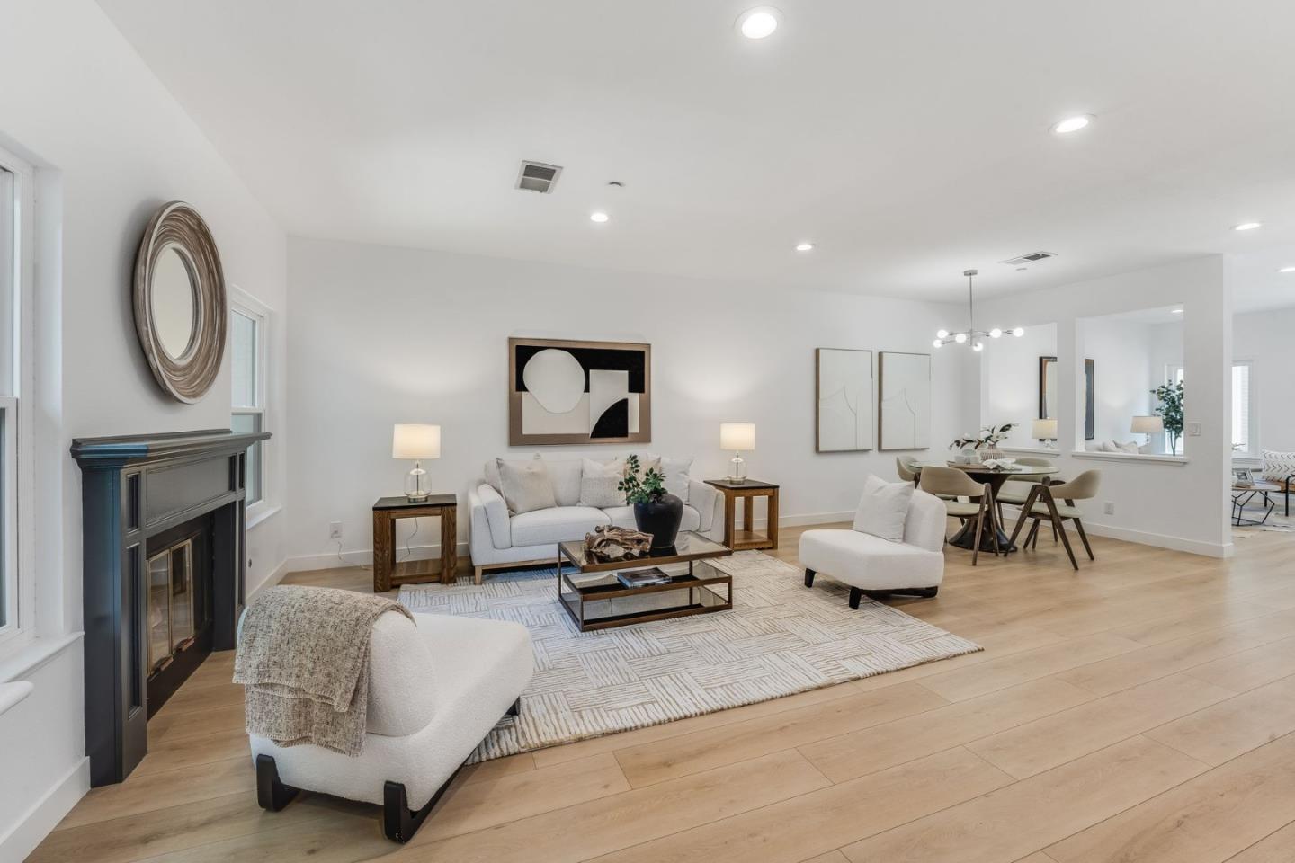 Detail Gallery Image 2 of 42 For 983 La Mesa Ter #B,  Sunnyvale,  CA 94086 - 3 Beds | 2/1 Baths