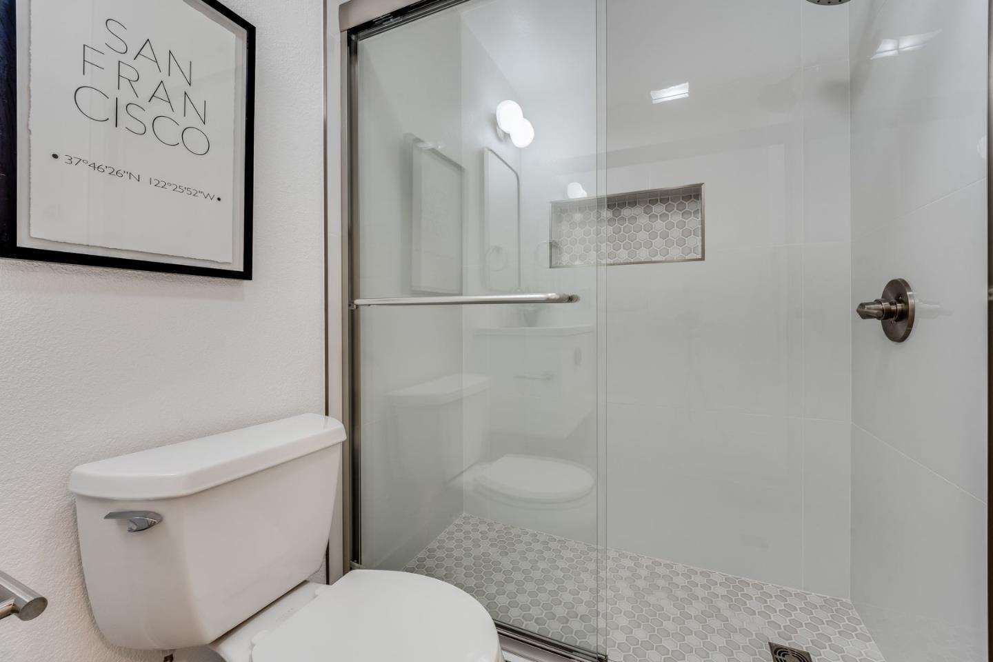 Detail Gallery Image 20 of 42 For 983 La Mesa Ter #B,  Sunnyvale,  CA 94086 - 3 Beds | 2/1 Baths