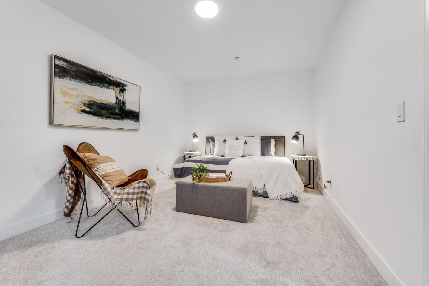 Detail Gallery Image 26 of 42 For 983 La Mesa Ter #B,  Sunnyvale,  CA 94086 - 3 Beds | 2/1 Baths