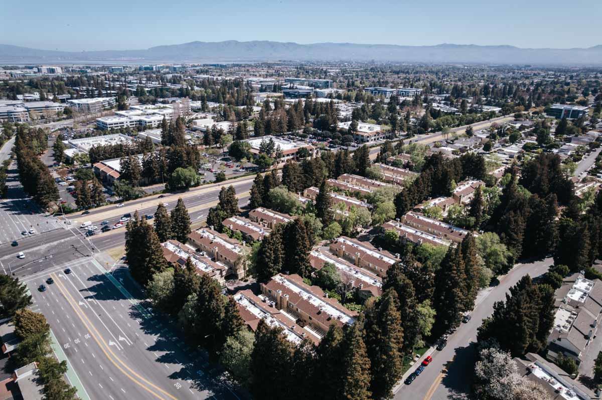 Detail Gallery Image 35 of 42 For 983 La Mesa Ter #B,  Sunnyvale,  CA 94086 - 3 Beds | 2/1 Baths