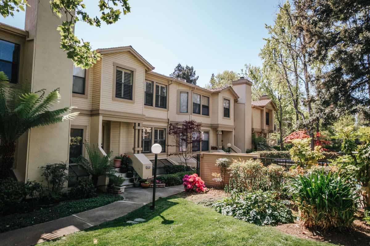 Detail Gallery Image 36 of 42 For 983 La Mesa Ter #B,  Sunnyvale,  CA 94086 - 3 Beds | 2/1 Baths