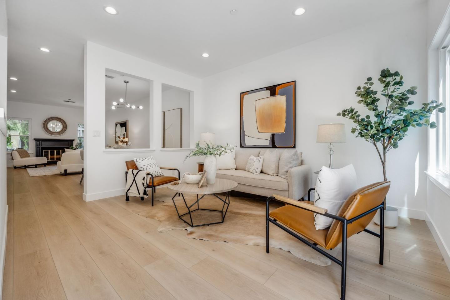 Detail Gallery Image 9 of 42 For 983 La Mesa Ter #B,  Sunnyvale,  CA 94086 - 3 Beds | 2/1 Baths