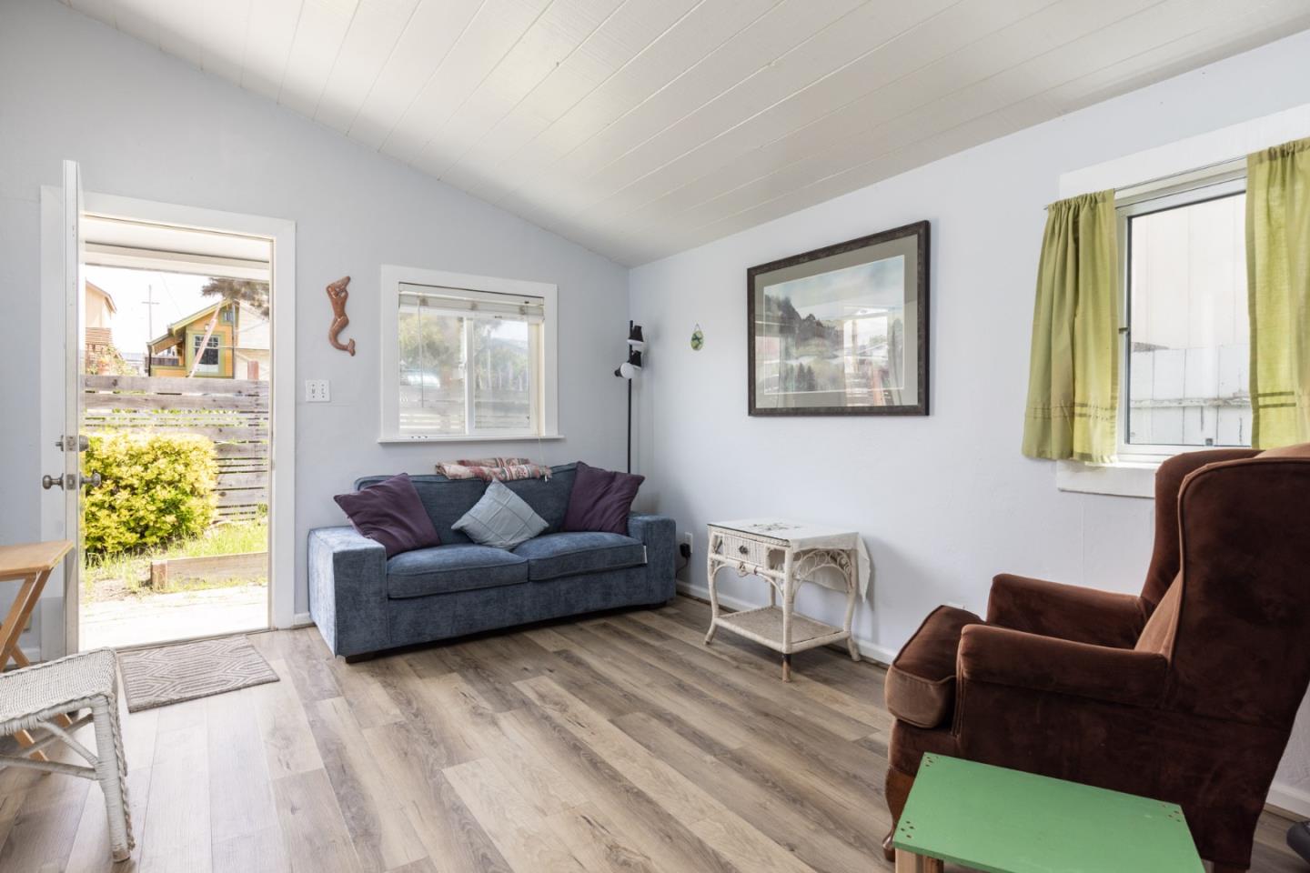 Detail Gallery Image 12 of 19 For 1703 Hilton St, Seaside,  CA 93955 - 1 Beds | 1 Baths