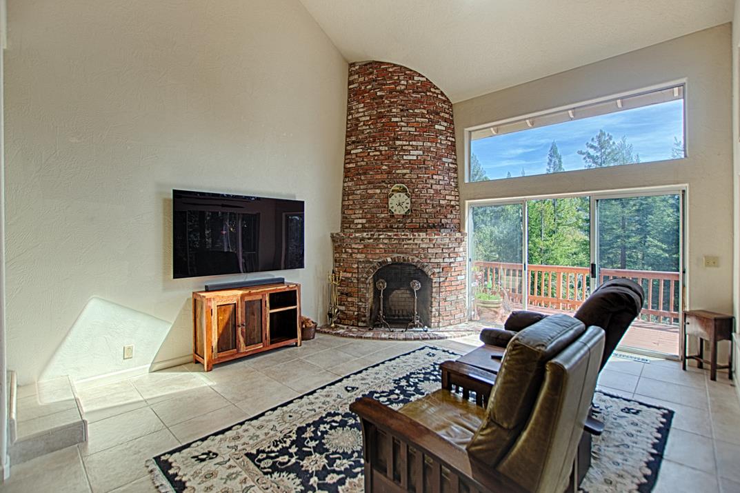 Detail Gallery Image 19 of 75 For 305 Mountain View Rd, Santa Cruz,  CA 95065 - 5 Beds | 3/1 Baths