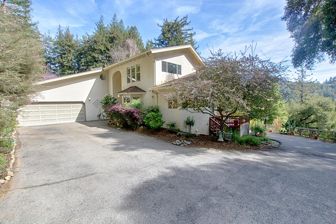 Detail Gallery Image 2 of 75 For 305 Mountain View Rd, Santa Cruz,  CA 95065 - 5 Beds | 3/1 Baths