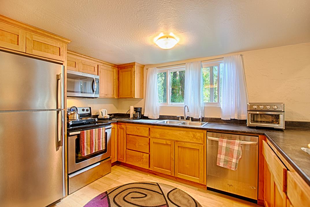 Detail Gallery Image 34 of 75 For 305 Mountain View Rd, Santa Cruz,  CA 95065 - 5 Beds | 3/1 Baths