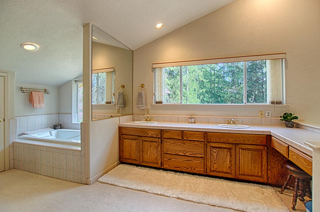 Detail Gallery Image 43 of 75 For 305 Mountain View Rd, Santa Cruz,  CA 95065 - 5 Beds | 3/1 Baths