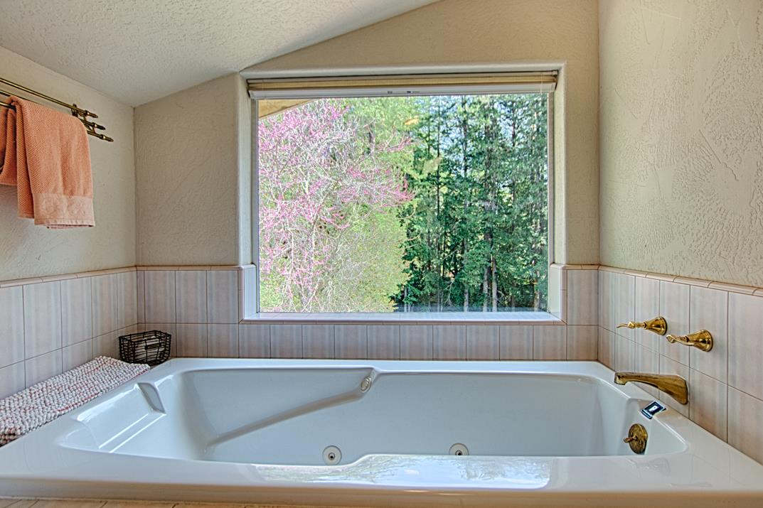 Detail Gallery Image 44 of 75 For 305 Mountain View Rd, Santa Cruz,  CA 95065 - 5 Beds | 3/1 Baths