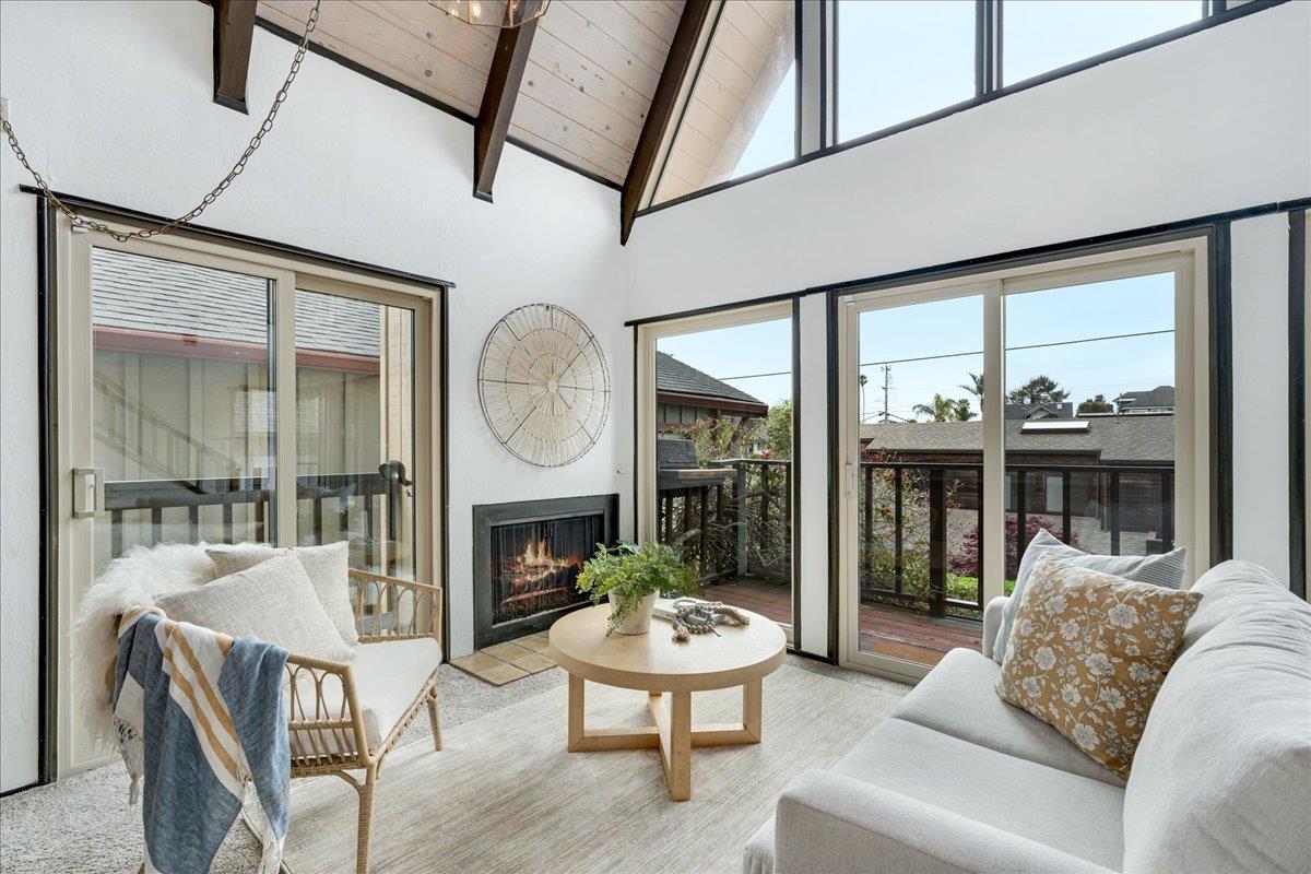Detail Gallery Image 14 of 36 For 208 Brook Ave, Santa Cruz,  CA 95062 - 3 Beds | 2 Baths