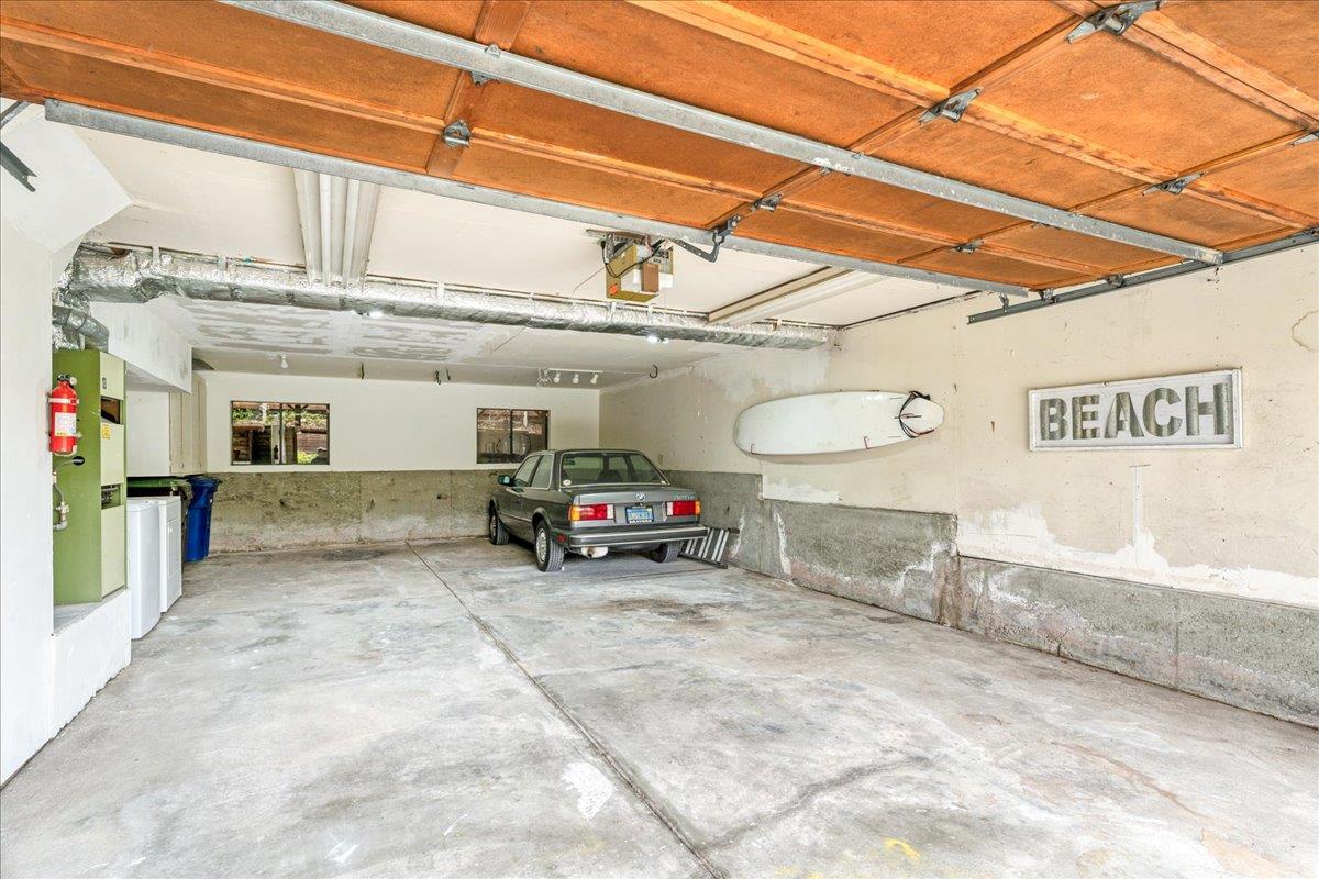 Detail Gallery Image 7 of 36 For 208 Brook Ave, Santa Cruz,  CA 95062 - 3 Beds | 2 Baths