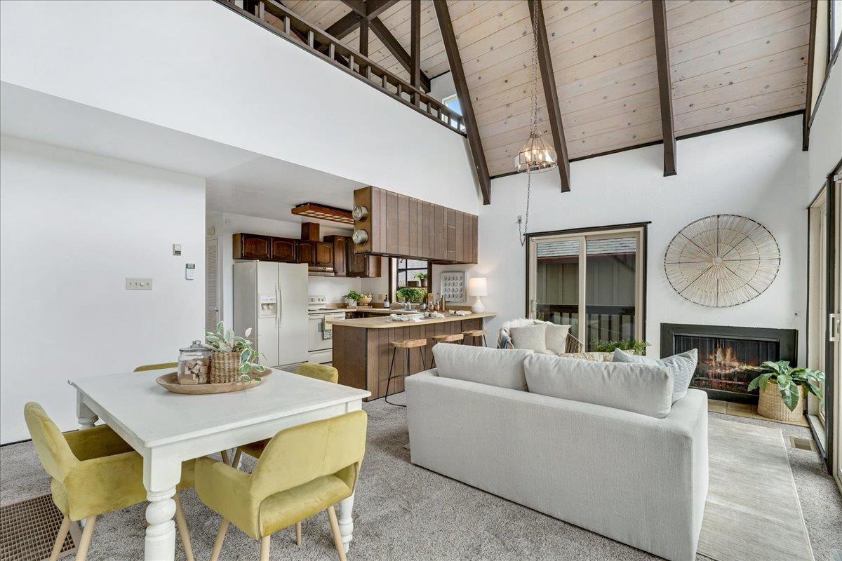 Detail Gallery Image 9 of 36 For 208 Brook Ave, Santa Cruz,  CA 95062 - 3 Beds | 2 Baths