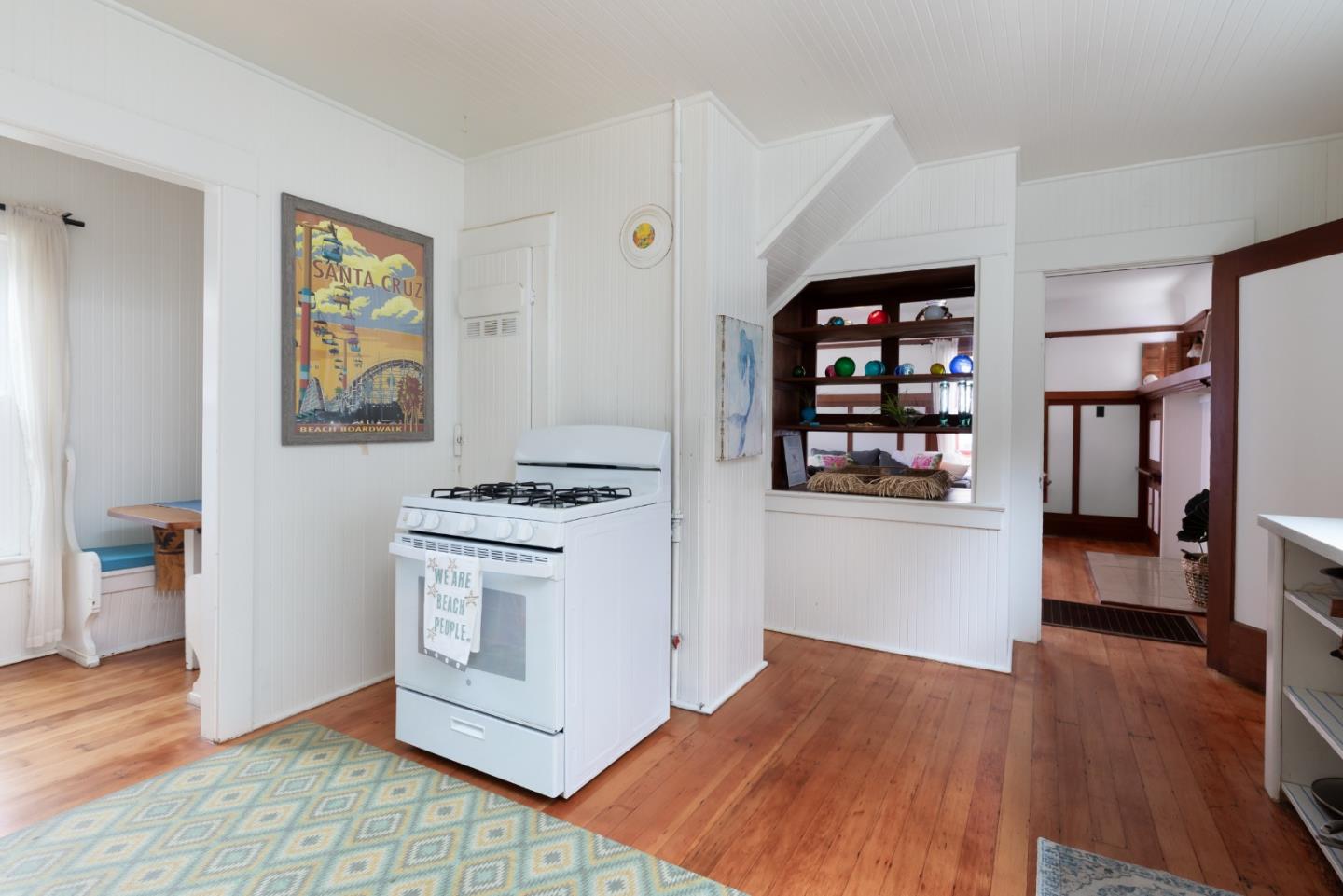 Detail Gallery Image 11 of 31 For 221 San Jose Ave, Capitola,  CA 95010 - 3 Beds | 1 Baths
